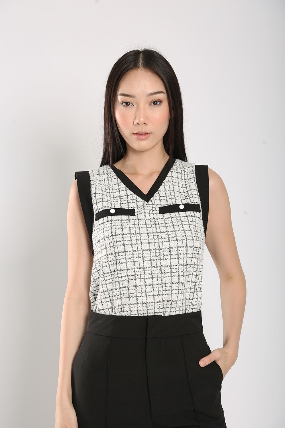 Alayna Top in White Tweet