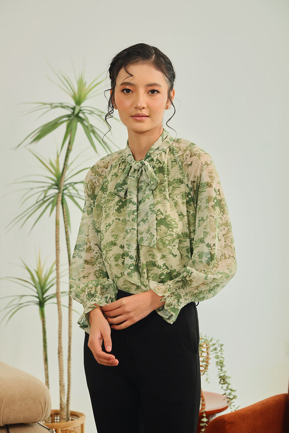 Aureline Tie-Neck Blouse in Moss Green Floral