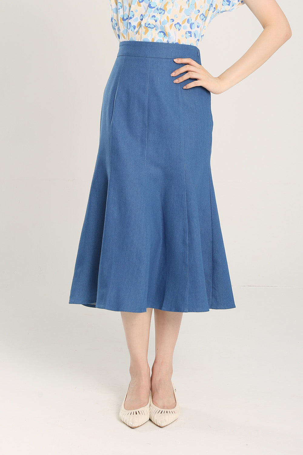 Berenice Midi Skirts in Denim