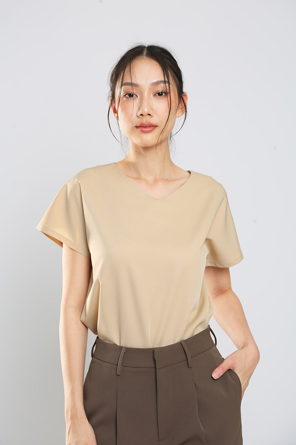 Danna V-Neck Top in Apricot