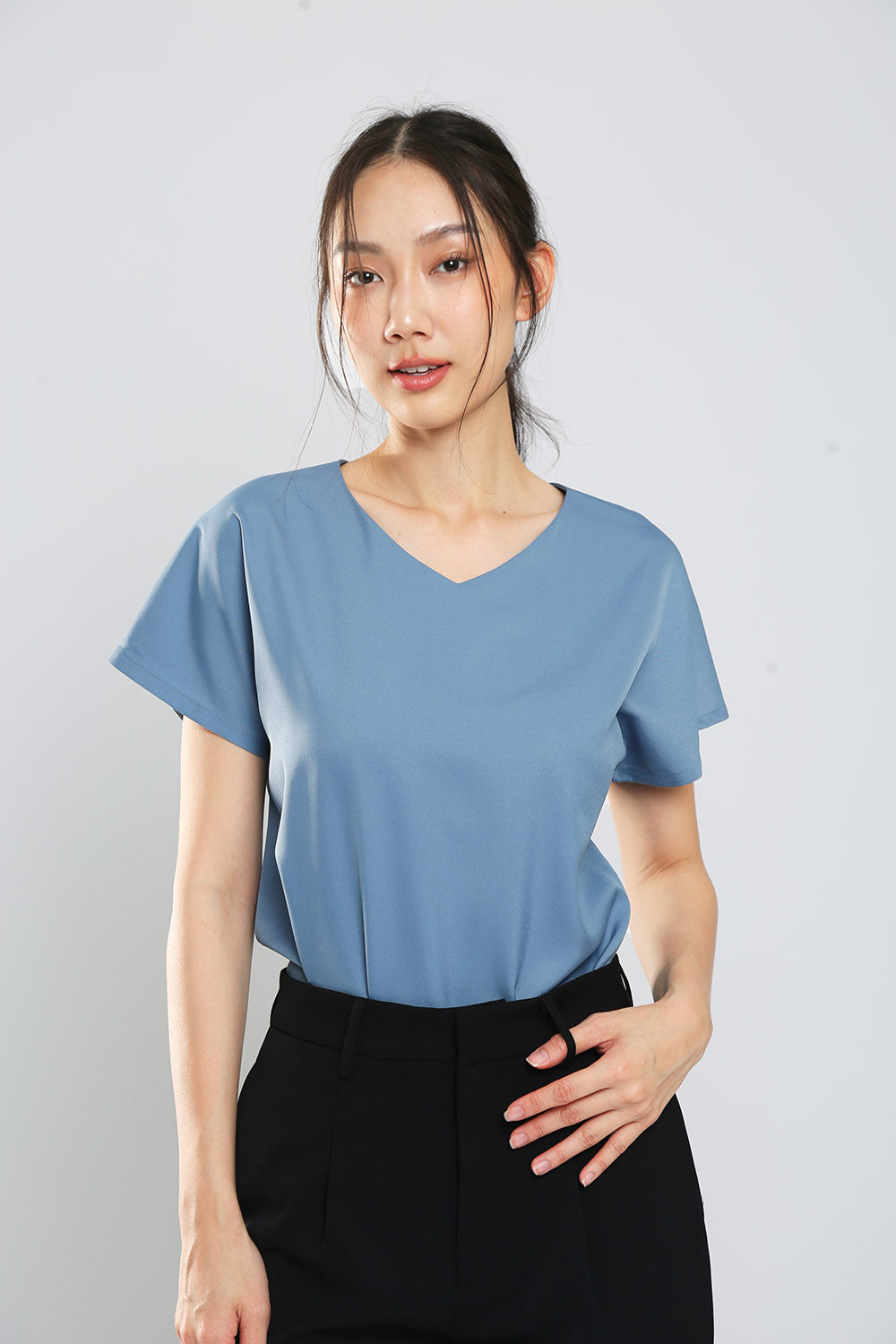 Danna V-Neck Top in Slate Blue