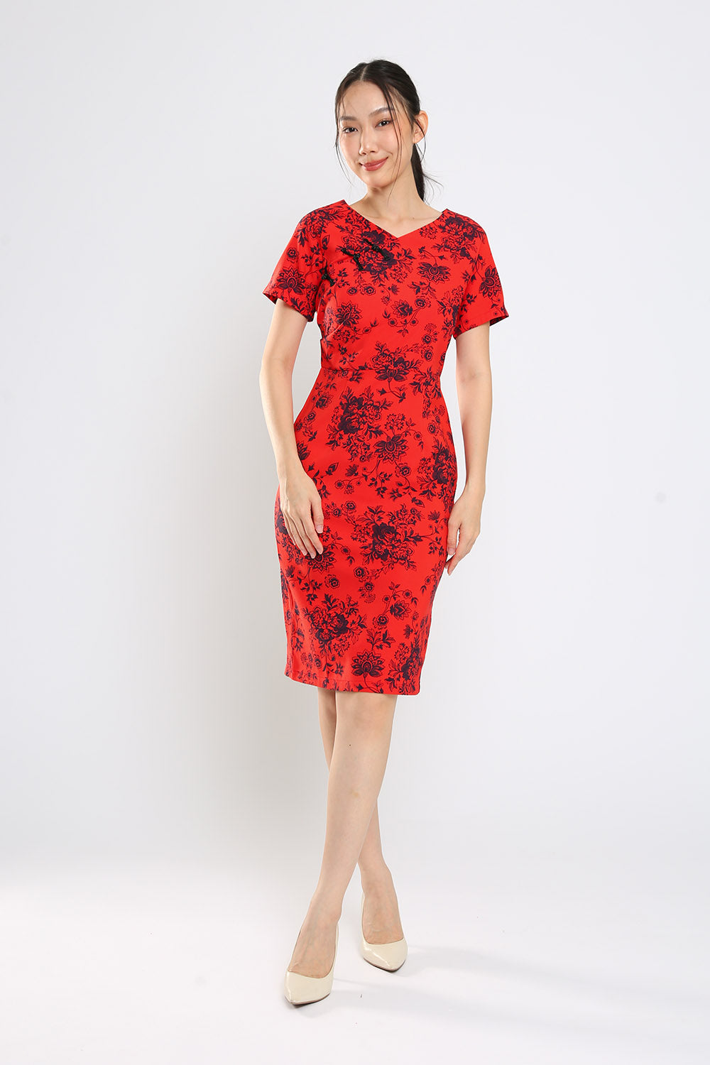 Hensely Dark Floral Print Cheongsam Midi Dress In Red
