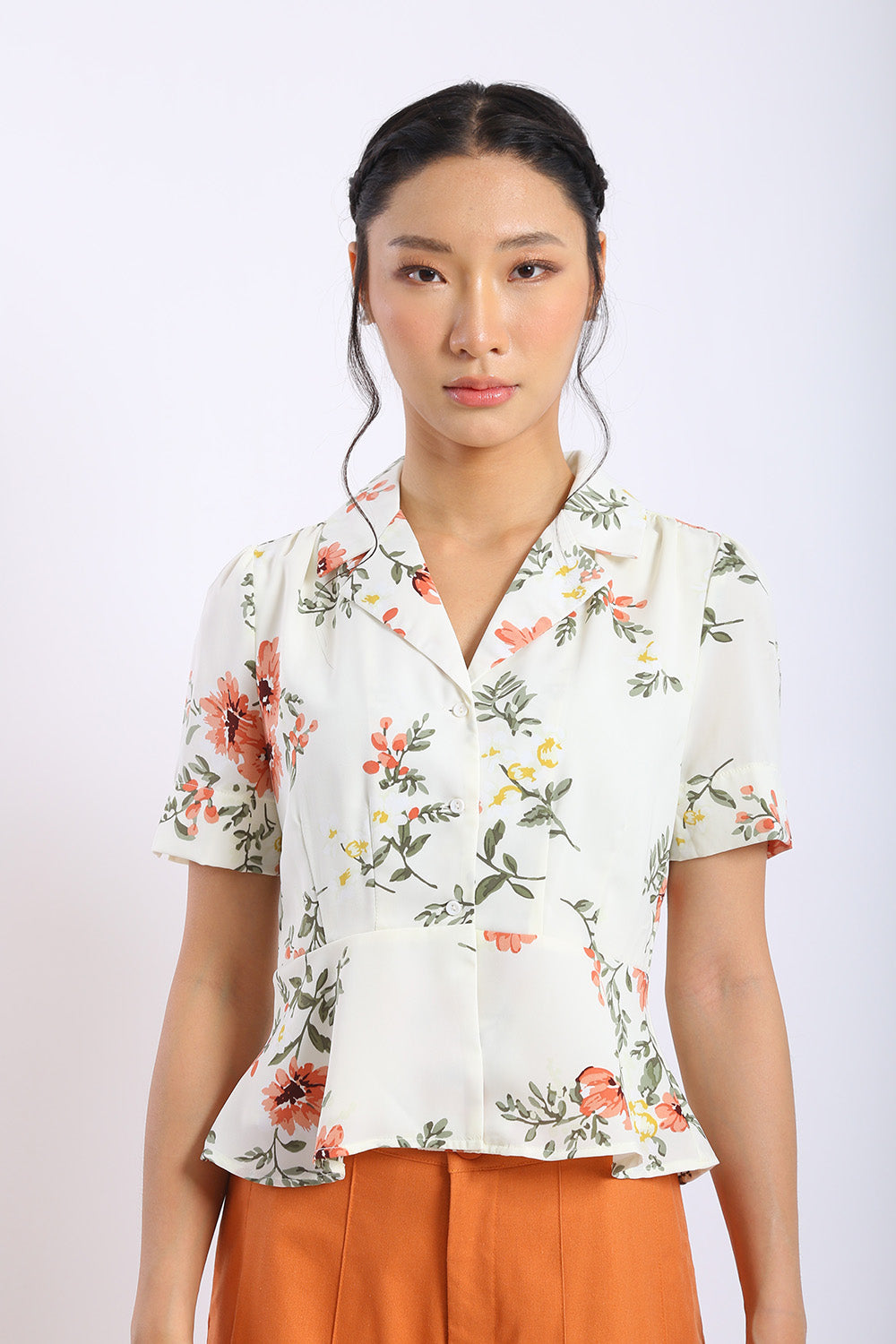 Maritza Floral Collar Top in Off White