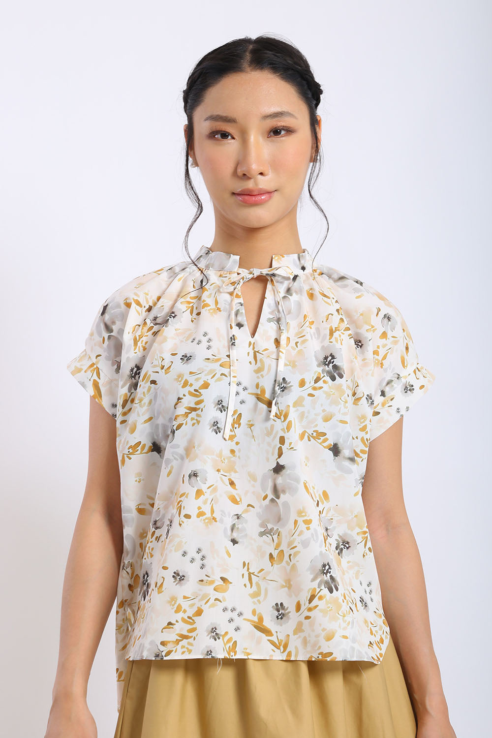 Zerina Tie Neck Blouse in Golden Meadow