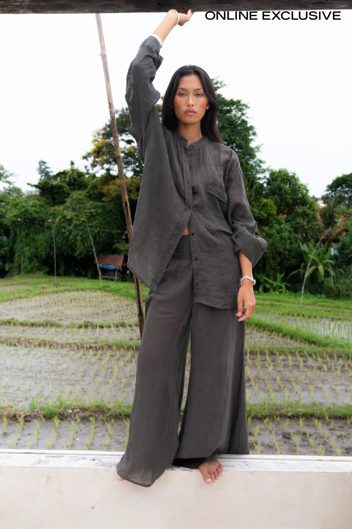Karam - Crinkled wide leg pants I Faded black