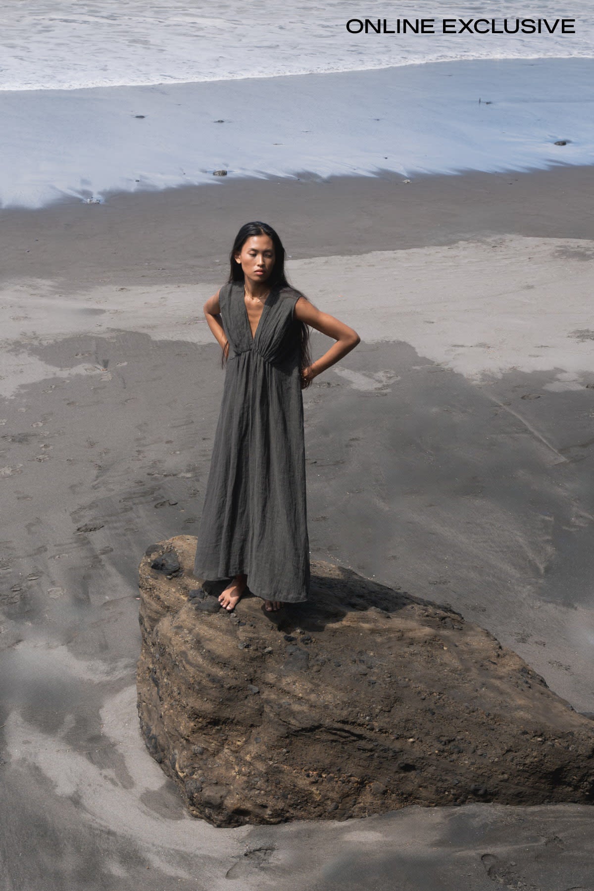 Kimber - Crinkled dress I Faded black